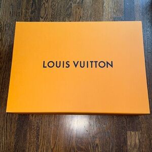 LOUIS VUITTON - BOX ONLY!! - storage box - excellent condition!!! See details!